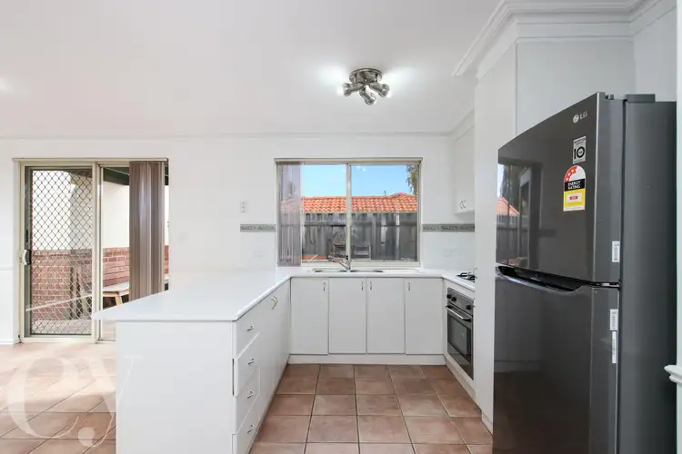 Fifth view of Homely house listing, 8/33 Paddington Court, Bibra Lake WA 6163