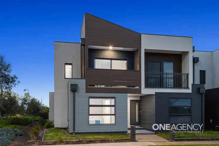 Main view of Homely house listing, 1/5 Charlwood Promenade, Werribee VIC 3030