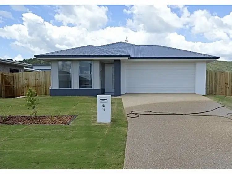 19 Varsity Crescent, Norman Gardens QLD 4701