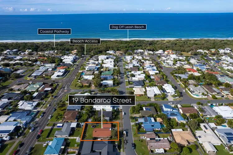 19 Bandaroo Street, Warana QLD 4575
