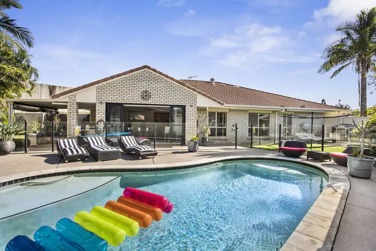 1/4 Carrisa Court, Currumbin Waters QLD 4223