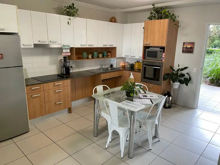 101 Birtinya Boulevard