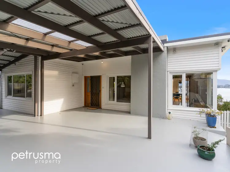 57 Kaoota Road, Rose Bay TAS 7015