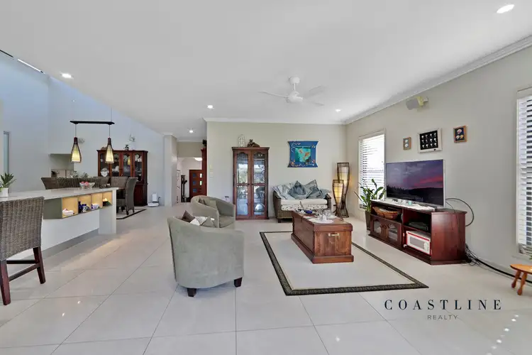 Sixth view of Homely house listing, 2 Marian Street, Coral Cove QLD 4670