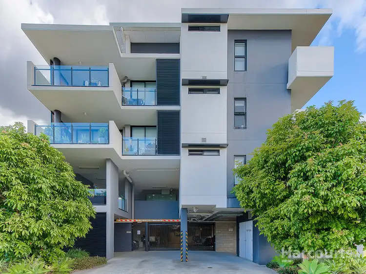 Second view of Homely unit listing, 2/37 Norman Drive, Chermside QLD 4032