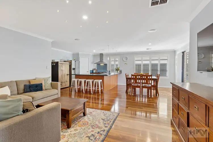 6 Delaney Road, Aveley WA 6069