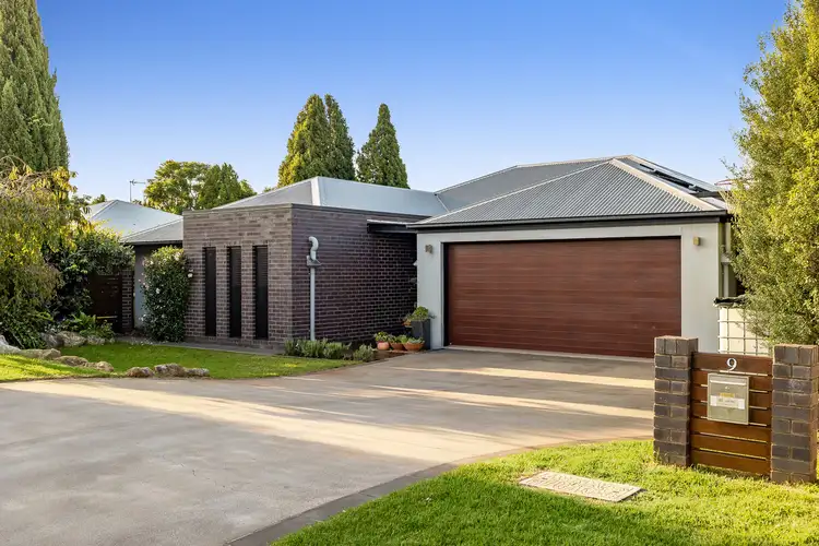 9 Pugh Street, Middle Ridge QLD 4350