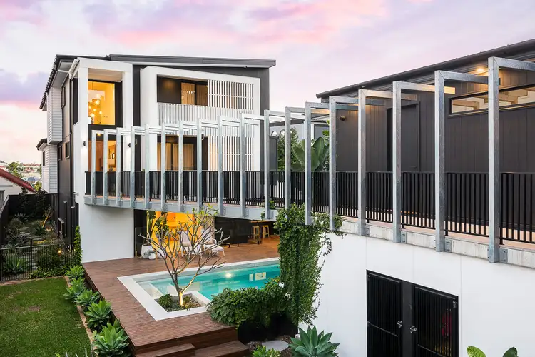 7 Whyenbah Street, Hamilton QLD 4007