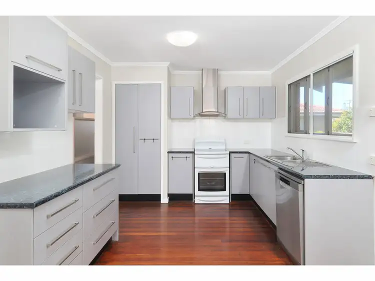 73 Mayfield Road, Moorooka QLD 4105