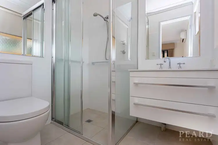 Sixth view of Homely house listing, 2 Clere Rise, Woodvale WA 6026