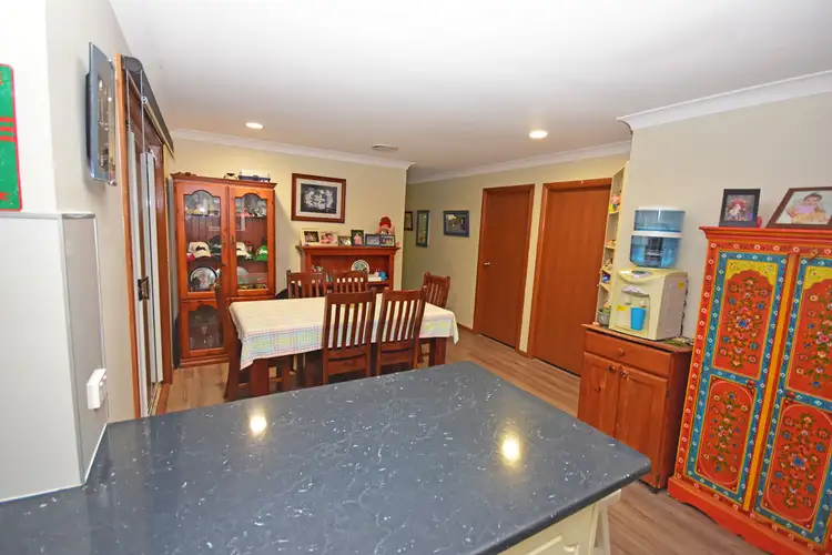 Fifth view of Homely house listing, 8 Edinburgh Avenue, Dubbo NSW 2830