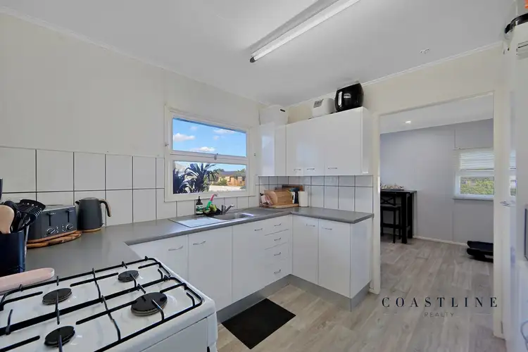 Seventh view of Homely house listing, 2 Hussey Street, Avenell Heights QLD 4670