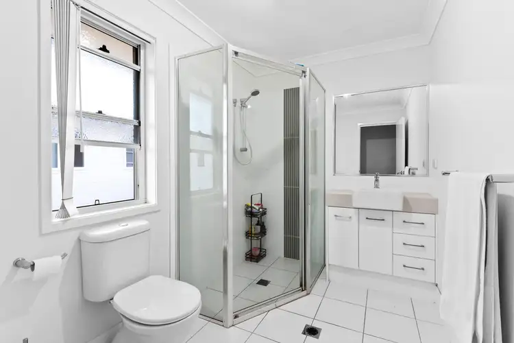 Fourth view of Homely townhouse listing, 2/180-182 Thorneside Road, Thorneside QLD 4158