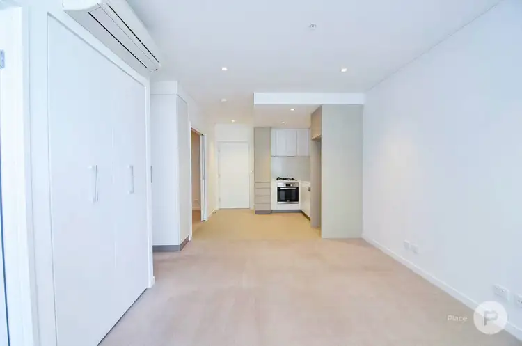 Sixth view of Homely apartment listing, 10416/320 MacArthur Avenue, Hamilton QLD 4007