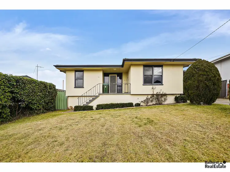 48 Currawong Street, South Bathurst NSW 2795