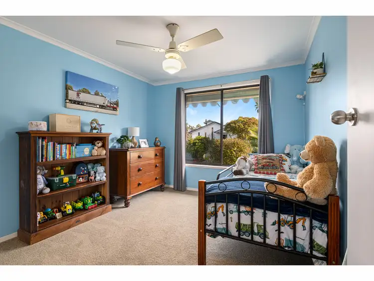 Sixth view of Homely house listing, 390 Red Hill Court, Lavington NSW 2641