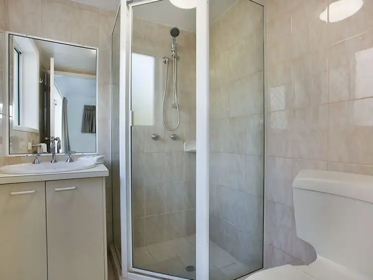 Fourth view of Homely apartment listing, 2/22-24 Jubilee Avenue, Broadbeach QLD 4218