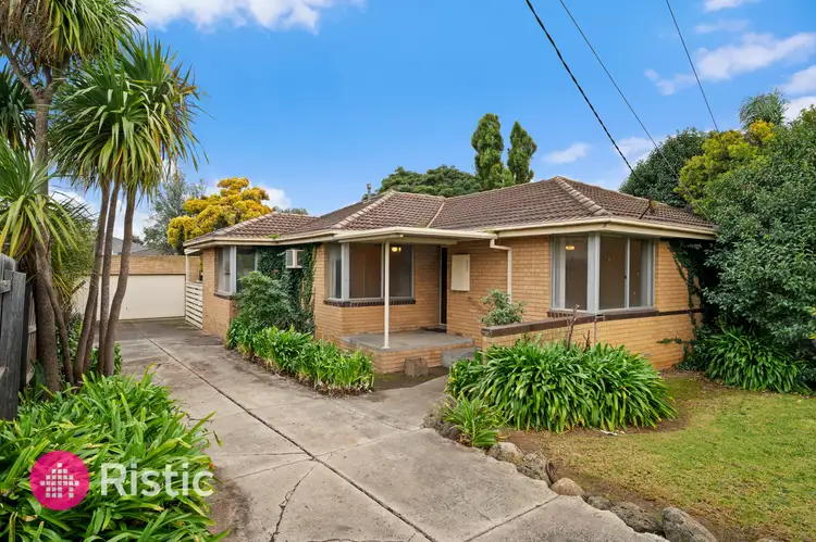 Second view of Homely house listing, 25 Tunbridge Crescent, Lalor VIC 3075