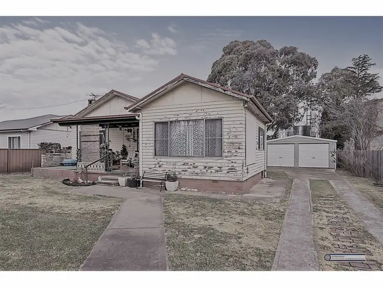 8 Shambrook Avenue, Armidale NSW 2350