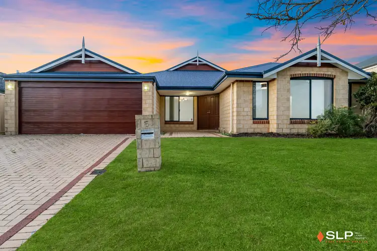 5 Lynnburn Pass, Carramar WA 6031