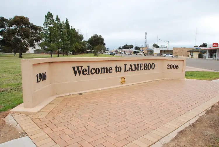 2 Railway Terrace, Lameroo SA 5302