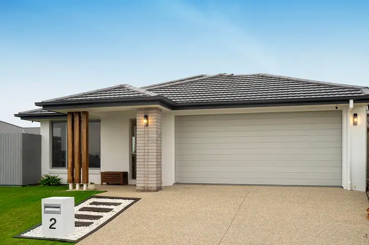 Second view of Homely house listing, 2 Lathro Way, Thornlands QLD 4164