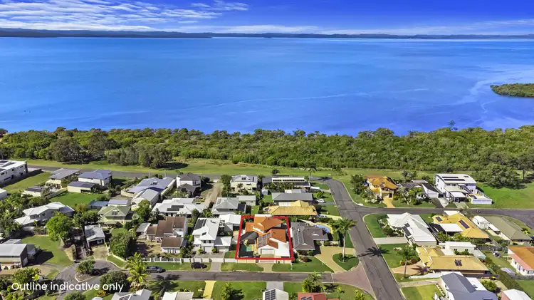 24 Skinner Crescent, Urangan QLD 4655