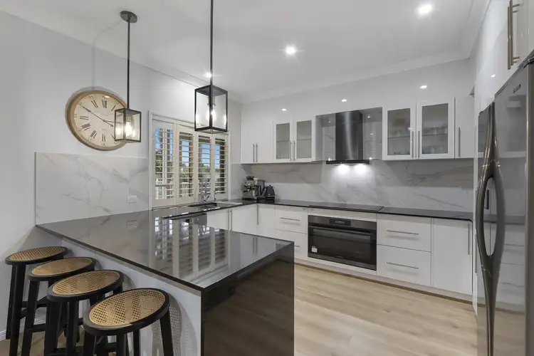 15 Tandanus Court, Oxenford QLD 4210