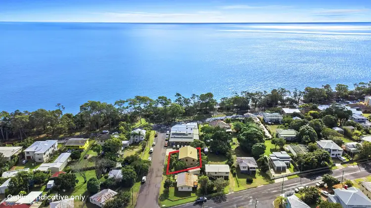 6 Crown Street, Torquay QLD 4655