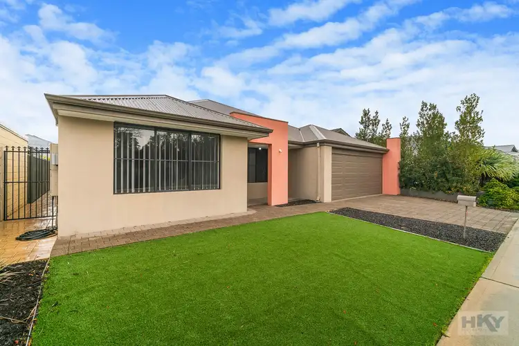 17 Bellazario Promenade, Aveley WA 6069