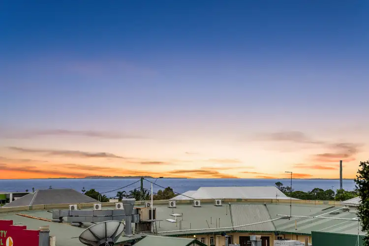 37 Benalla Street, Manly QLD 4179