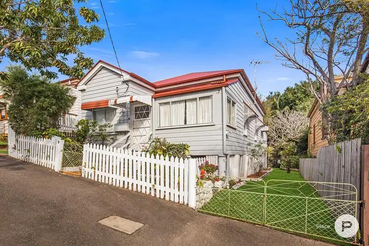 11 Catherine Street, Woolloongabba QLD 4102