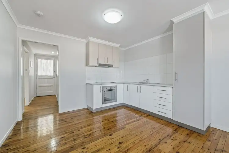 Fourth view of Homely flat listing, 2/66 Mary Street, Mount Lofty QLD 4350