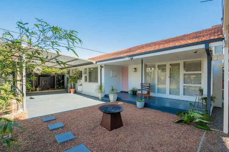 3 Brook Place, Kelmscott WA 6111