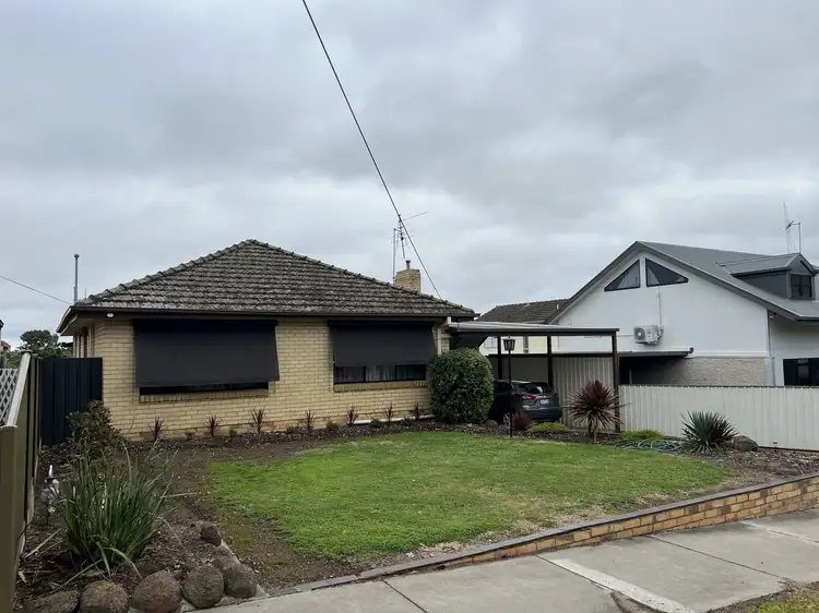 42 Marshall Crescent, Kennington VIC 3550