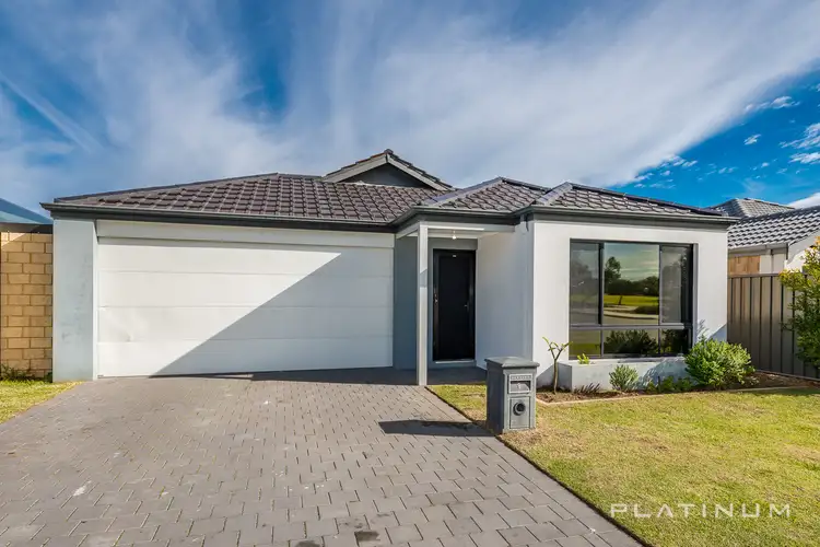 9 Cooloola Chase, Yanchep WA 6035