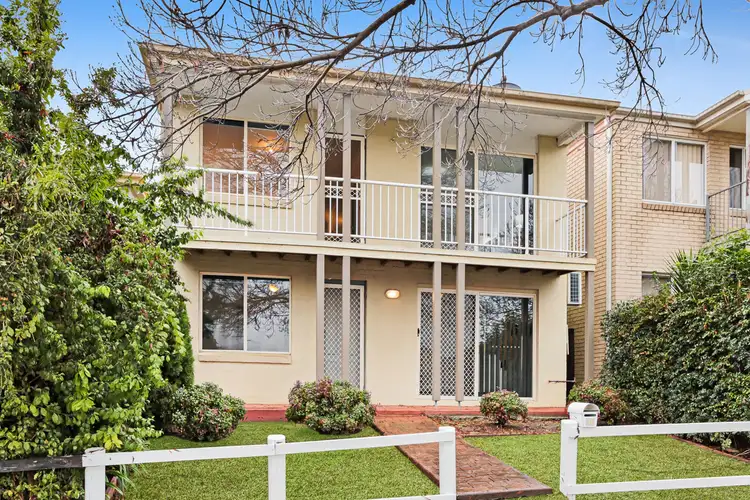 16 & 16a Brookview Street, Currans Hill NSW 2567
