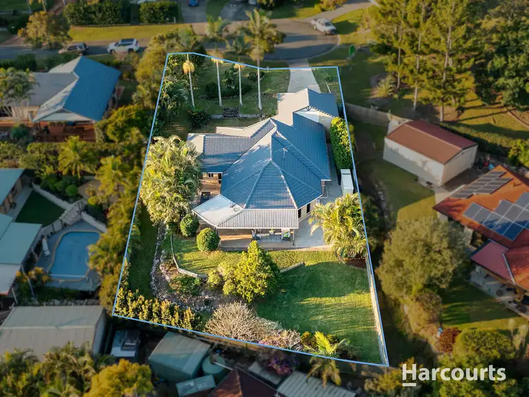 4 Homestead Place, Petrie QLD 4502