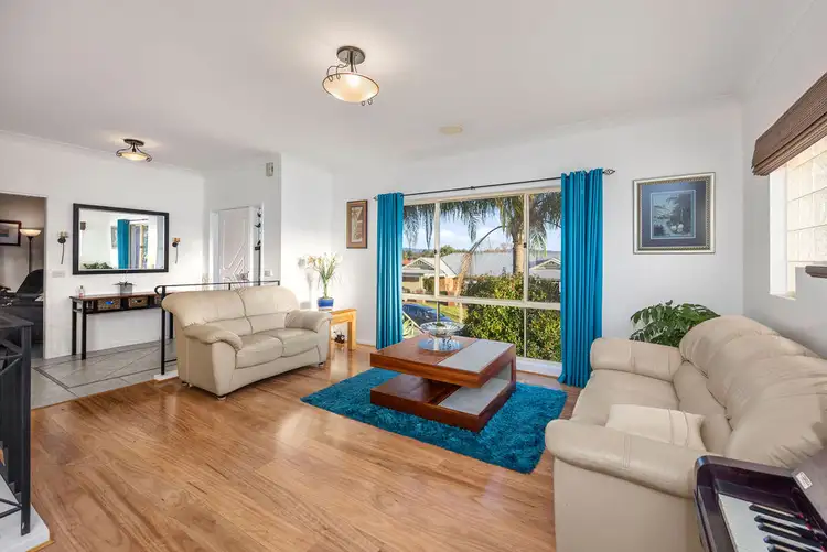 Fifth view of Homely house listing, 2 Chelsea Court, West Albury NSW 2640