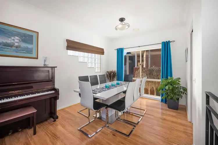 Sixth view of Homely house listing, 2 Chelsea Court, West Albury NSW 2640