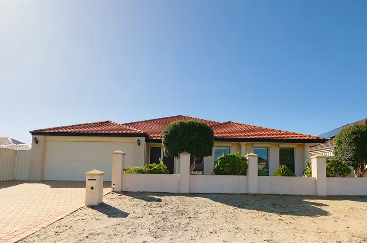 17 Hardwick Boulevard, Canning Vale WA 6155