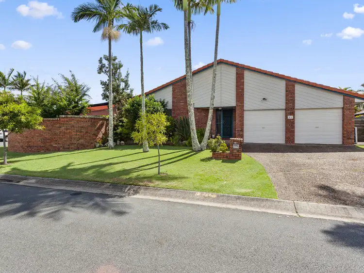 21 Coronet Crescent, Burleigh Waters QLD 4220