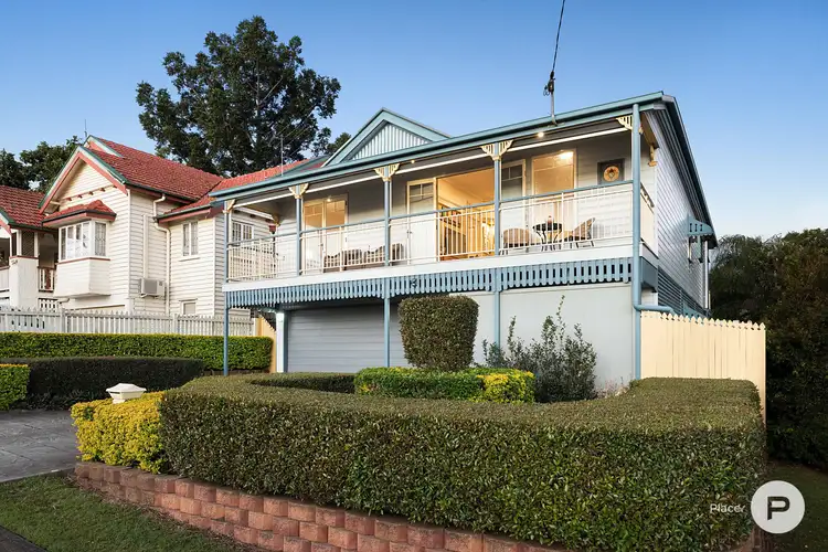18 Sarah Street, Annerley QLD 4103