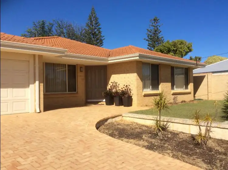 Second view of Homely house listing, 4 Coonewarra Way, Quinns Rocks WA 6030