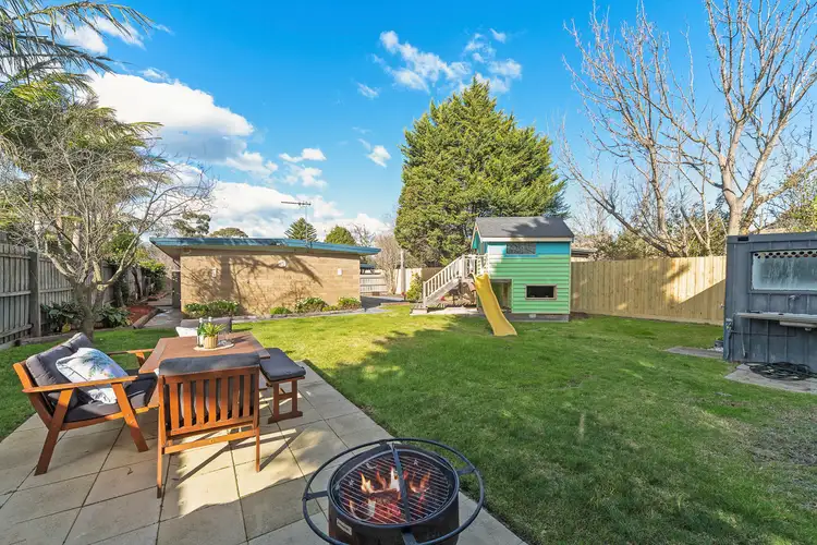 9 Bellevue Crescent, Seaford VIC 3198