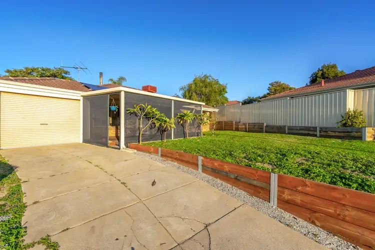 Second view of Homely house listing, 15 Chipper View, Parmelia WA 6167