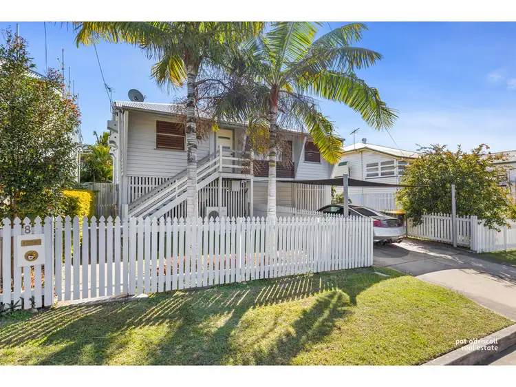 8 Cousins Street, The Range QLD 4700