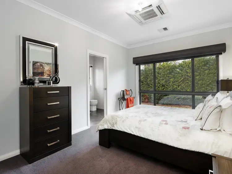 Fifth view of Homely house listing, 5 Evelyn Drive, Sale VIC 3850