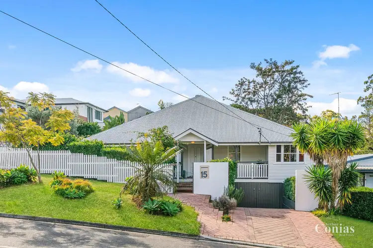 15 Broomfield Street, Taringa QLD 4068