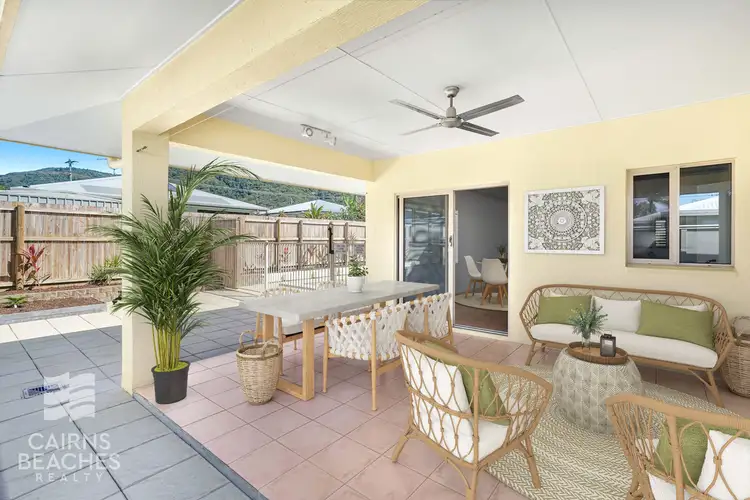 2/59 Terebra Street, Palm Cove QLD 4879